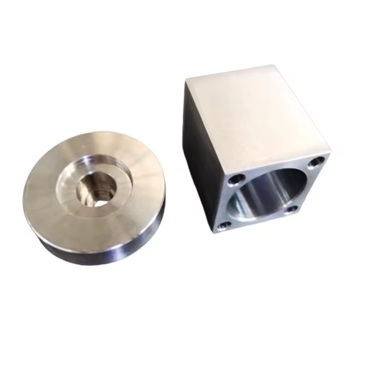 Precision Customized Stainless Steel Mechanical Auto Car Industrial Accessories Spare Parts Polishing CNC Machining